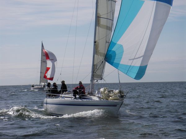 Solveig ja Donna k�rkkyv�t tilaisuutta